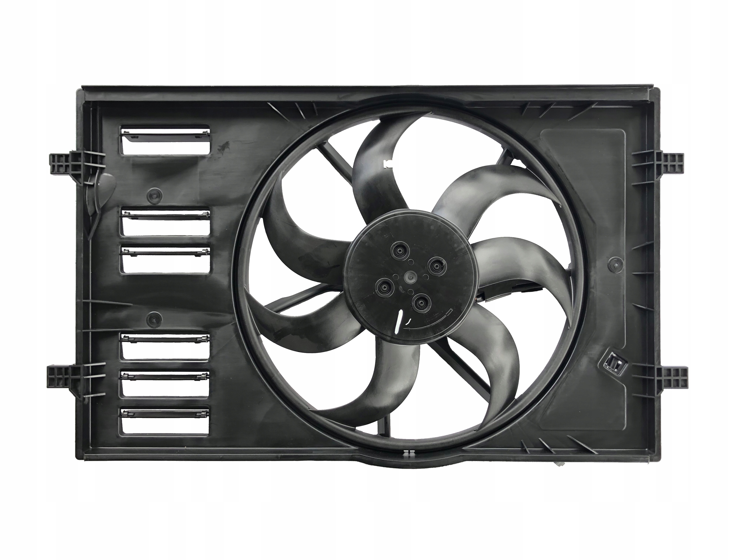 Wentylator chłodnicy Audi Q2 2016-2018